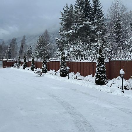 Bambetli Villa Tatariv Dış mekan fotoğraf