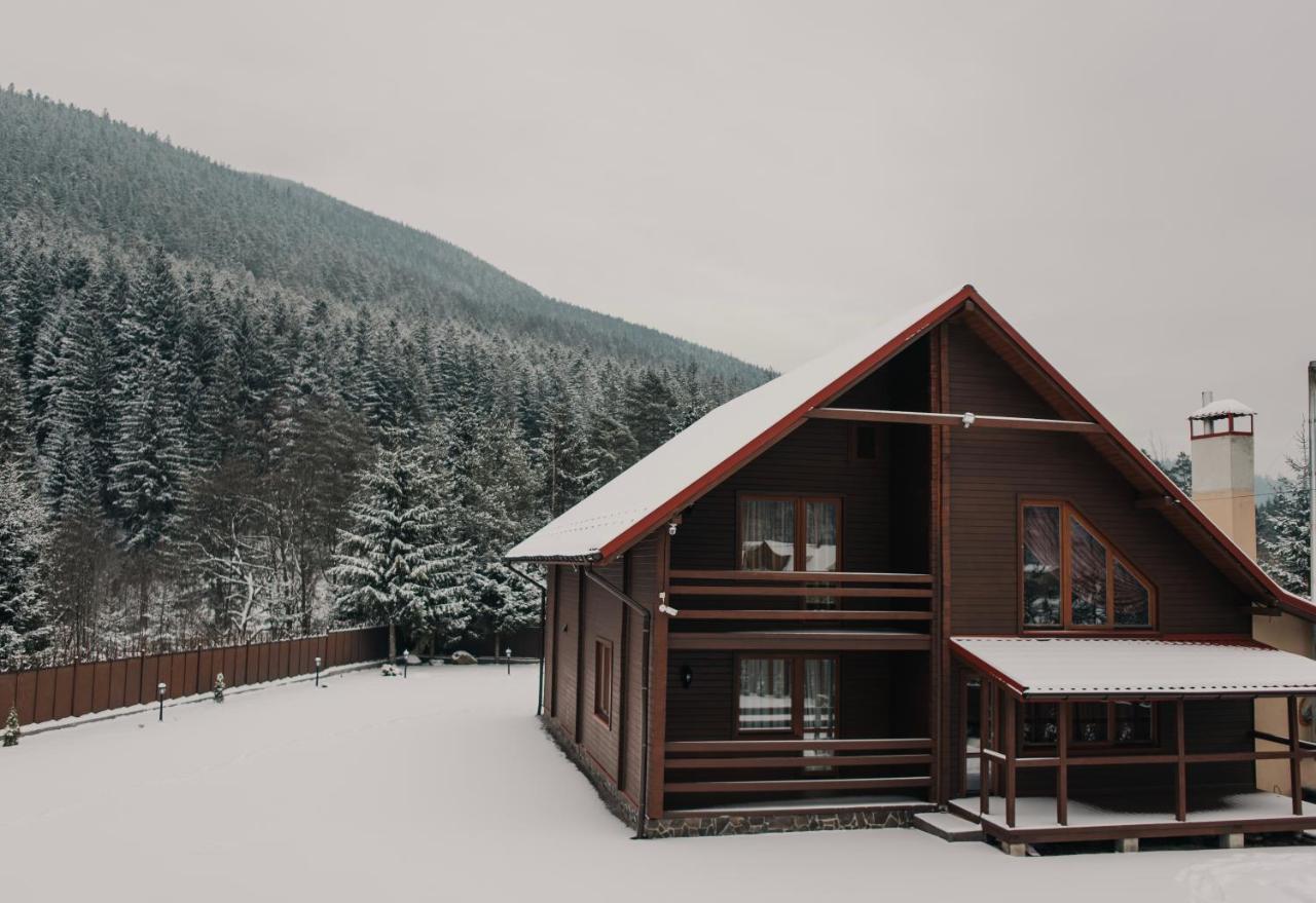 Bambetli Villa Tatariv Dış mekan fotoğraf